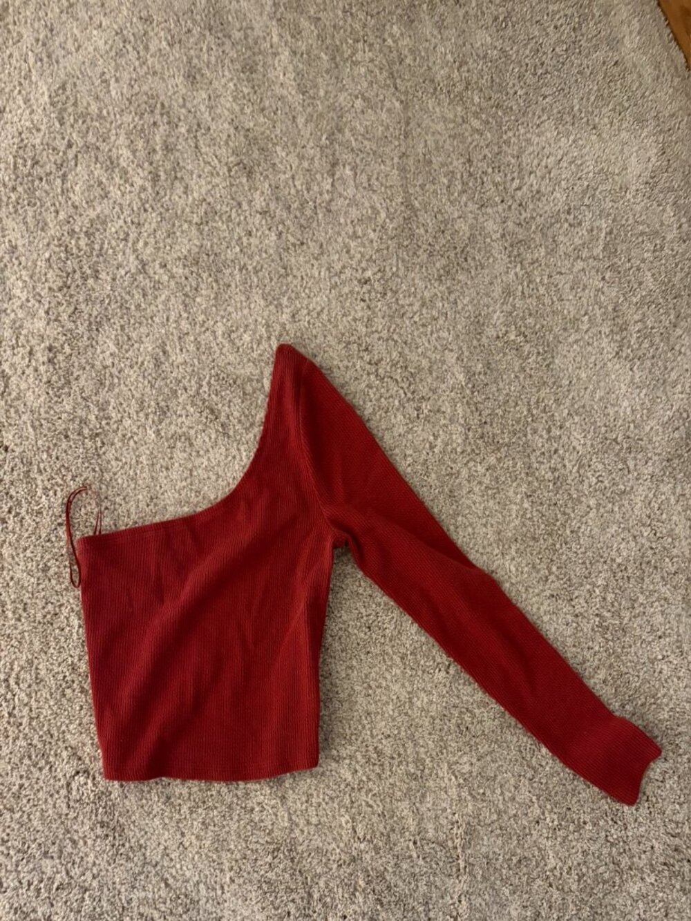 PacSun One Shoulder Long Sleeve Top